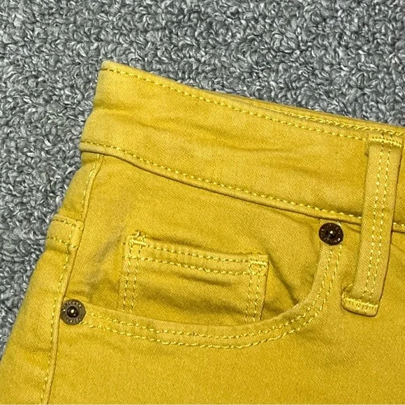 Universal Thread High Rise Midi Shorts Womens Size 2 Mustard Cut Off Denim - Picture 2 of 9
